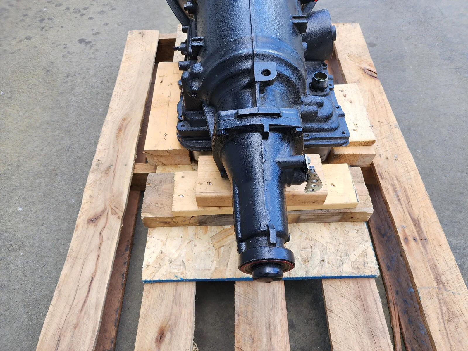 CHEV 4L60E REMANUFACTURED TRANSMISSION WITH CONVERTOR # RECO-4L60E - Image 2