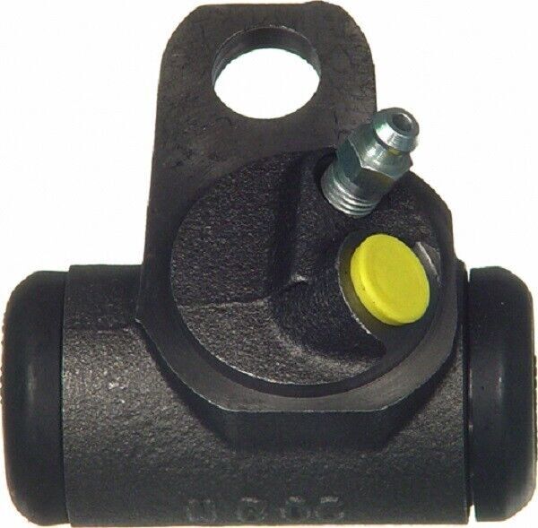 CHEV GM C1500 2WD RIGHT FRONT BRAKE WHEEL CYLINDER 1960 - 1963 # W-82057
