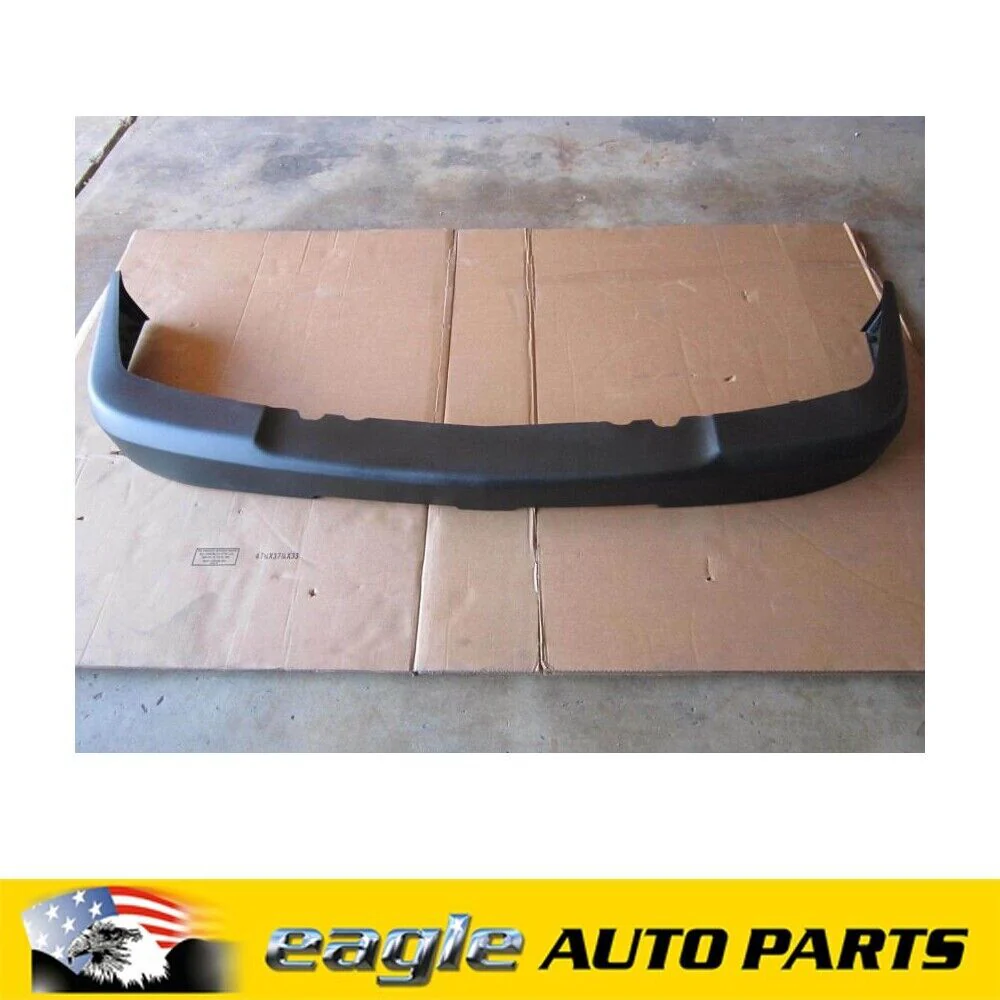 CHEV SILVERADO 2500 3500 HD  2006 2007 FRONT BUMPER BAR UPPER COVER # 15139804