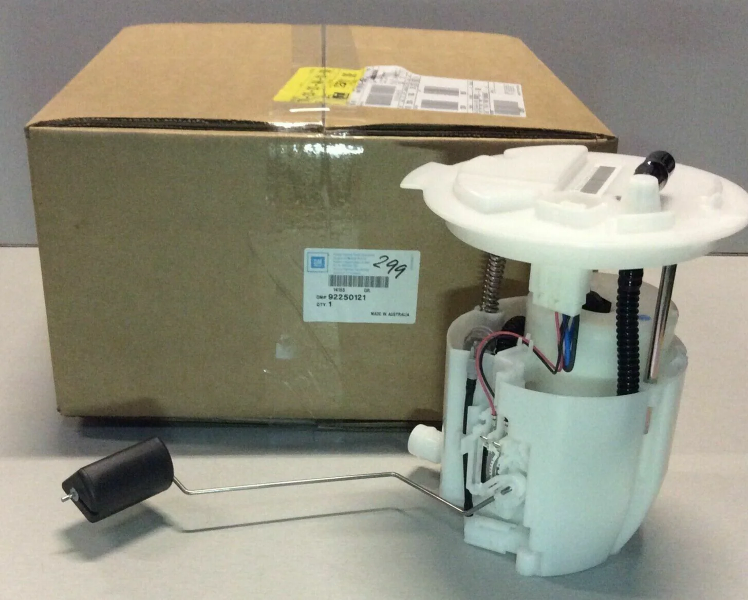 Holden VE Commodore V8 L76 L98 Fuel Pump Assembly Genuine GM