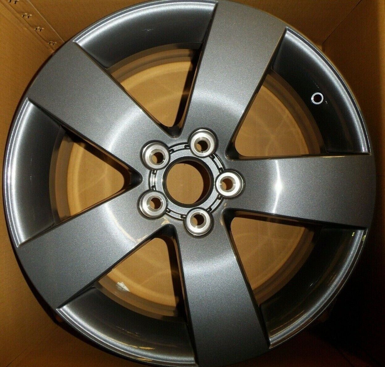 Holden VE Commodore Z-Series 19" x 8" Mag Wheel 2011-2012 Genuine GM
