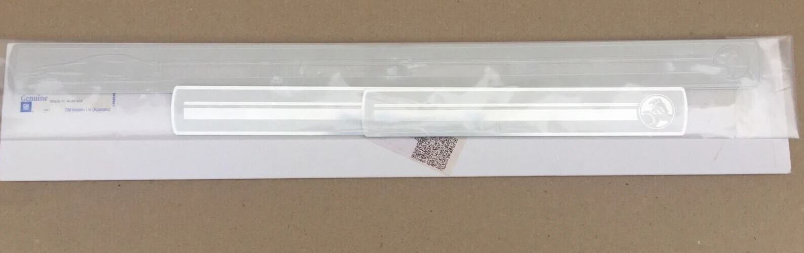 Holden VE VF Commodore Enhanced Logo Stainless Steel Sill Plates Front & Rear - Image 2