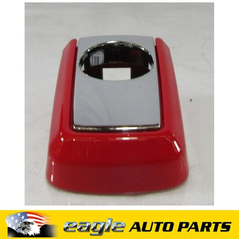 HOLDEN VF COMMODORE RIGHT HAND FRONT DOOR LOCK COVER WITH KEY HOLE 25936865-2