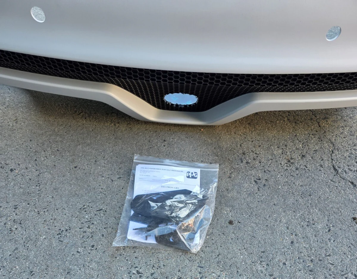 HSV VE E1 GTS CLUBSPORT R8 SENATOR W427 REAR BUMPER BAR FASCIA GENUINE 92196515 - Image 5
