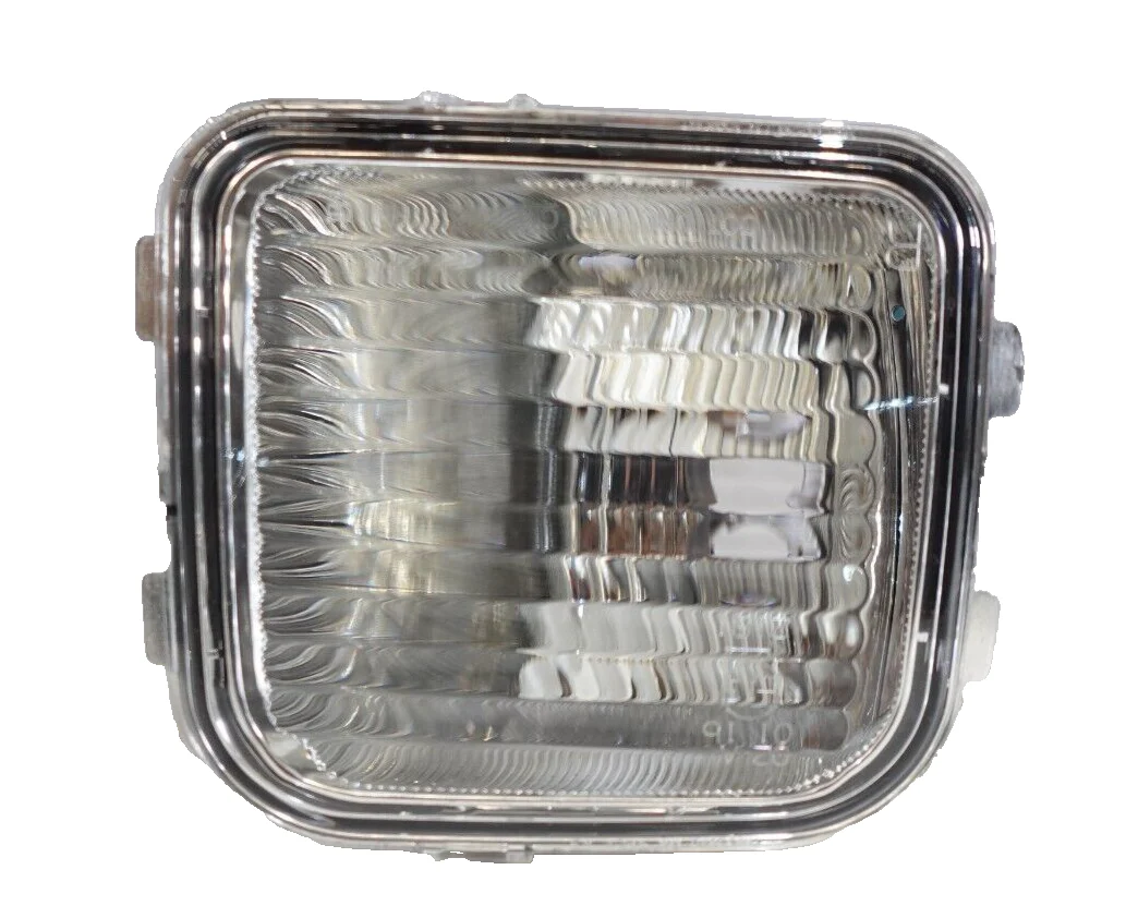 HUMMER H3 RIGHT HAND SIDE PARK LAMP & TURN SIGNAL 2006 - 2010 # 15816662