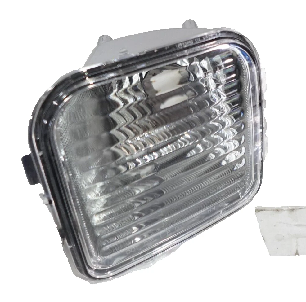 HUMMER H3 TURN SIGNAL & PARK LAMP 2007 - 2010 # 15816666
