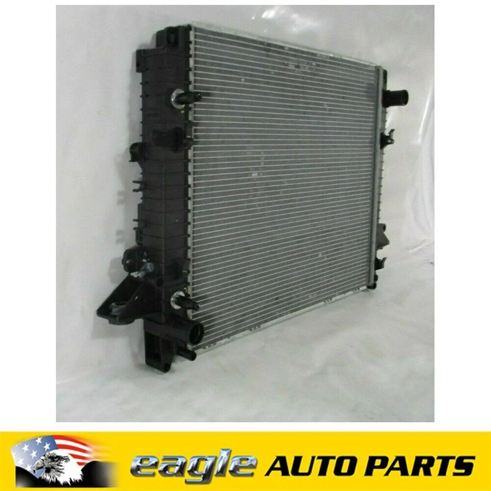 LAND ROVER DISCOVERY TD V6 RADIATOR 2005 - 2013 GENUINE OEM # LR021778 - Image 3