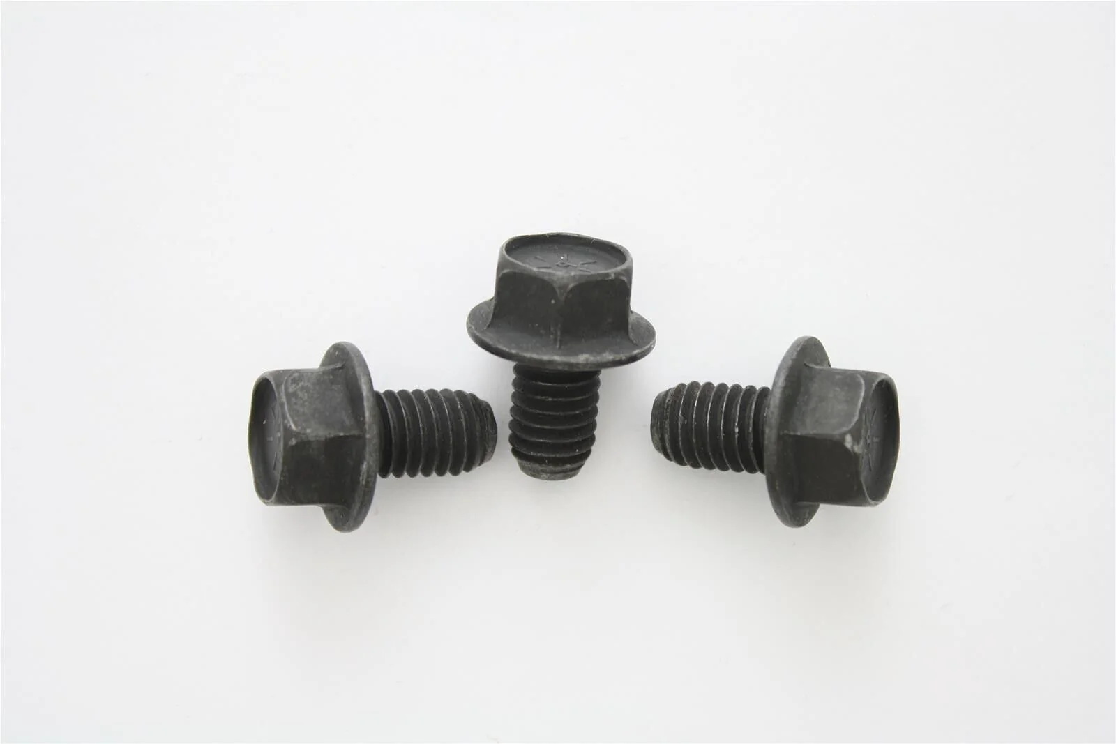 TORQUE CONVERTER BOLTS CHEV GM TURBO 400 3/8" - 16 x 1/2" Pioneer # 859035
